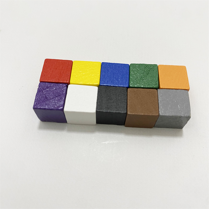 Cubes de dés en bois colorés d - Board Game Loop avis et prix